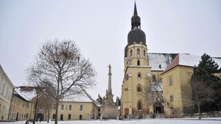 Trnava námestie kostol Komunálne voľby 1140px (TASR/Lukáš Grinaj)